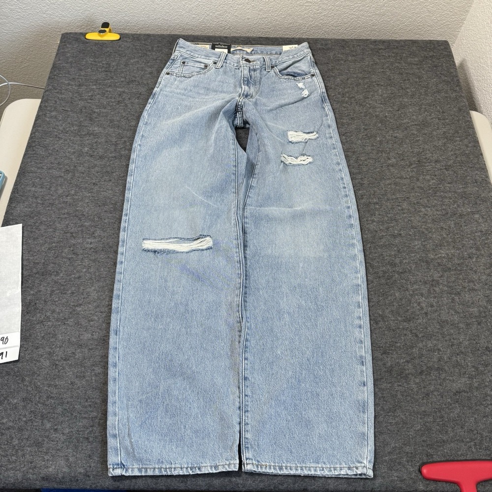 Levi's Premium NEW Baggy Dad Jeans Womens 24x32 Distressed Denim Light Wash